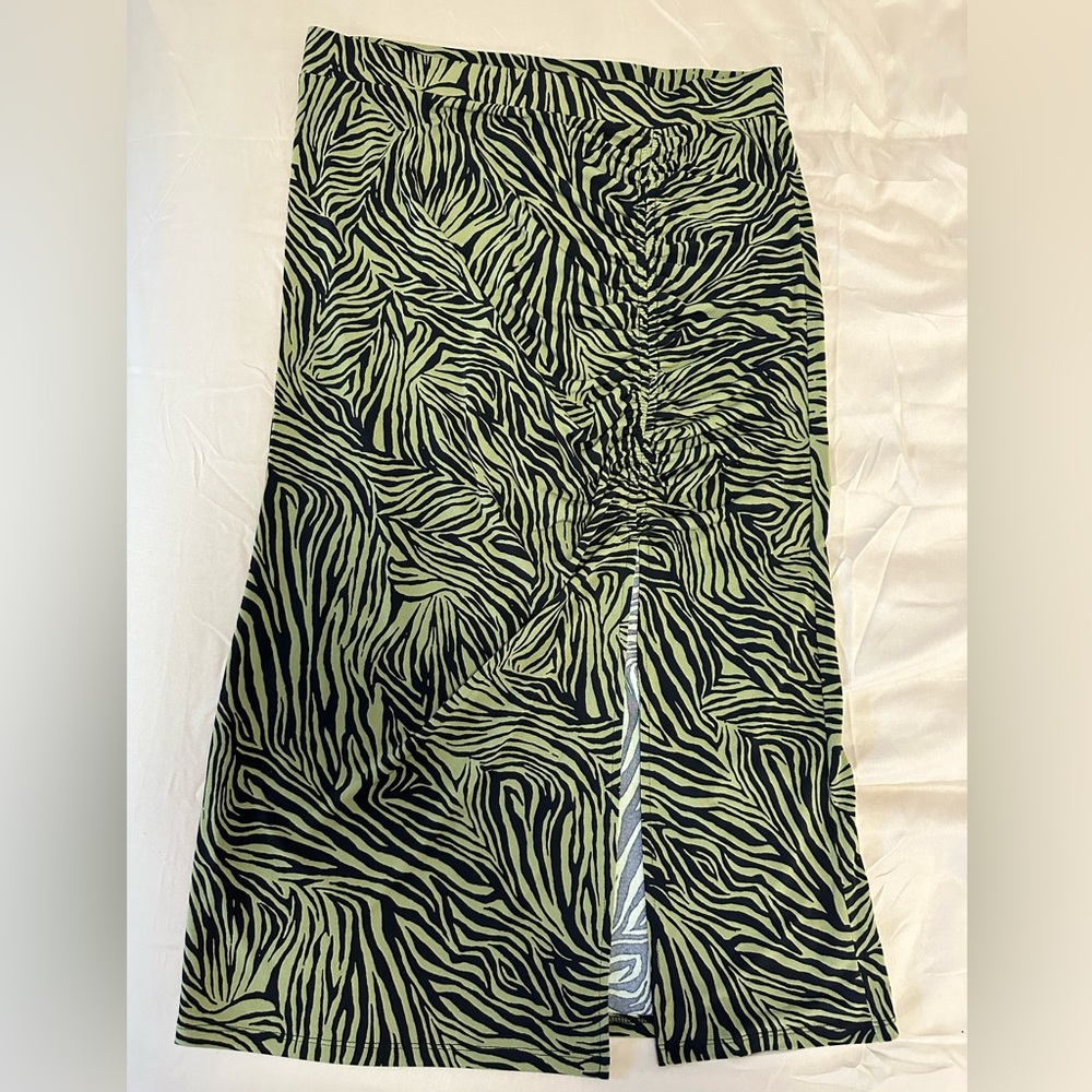 MICHAEL KORS Green Zebra Print Ruched side Split Pullover Midi Skirt Large